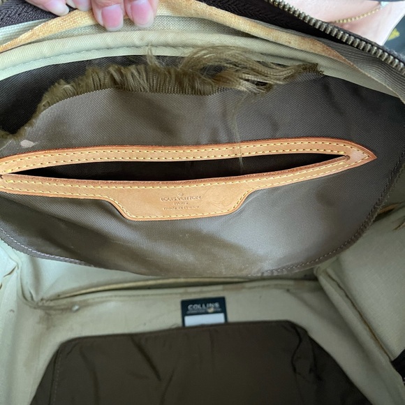 Vintage travel bag with shoe pocket under . - Picture 5 of 7